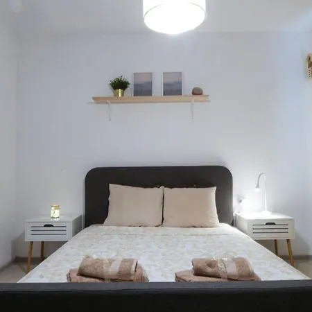 Varusha Apartment *